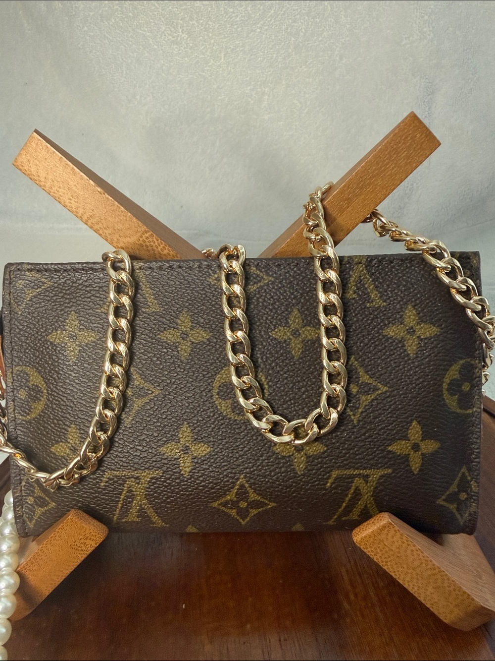 Authentic Louis Vuitton Bucket PM Accessories Pochette with 2 straps and insert - Picture 2 of 10